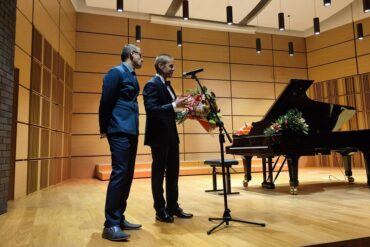 Nie jeden, nie dwóch, a czterech pianistów!